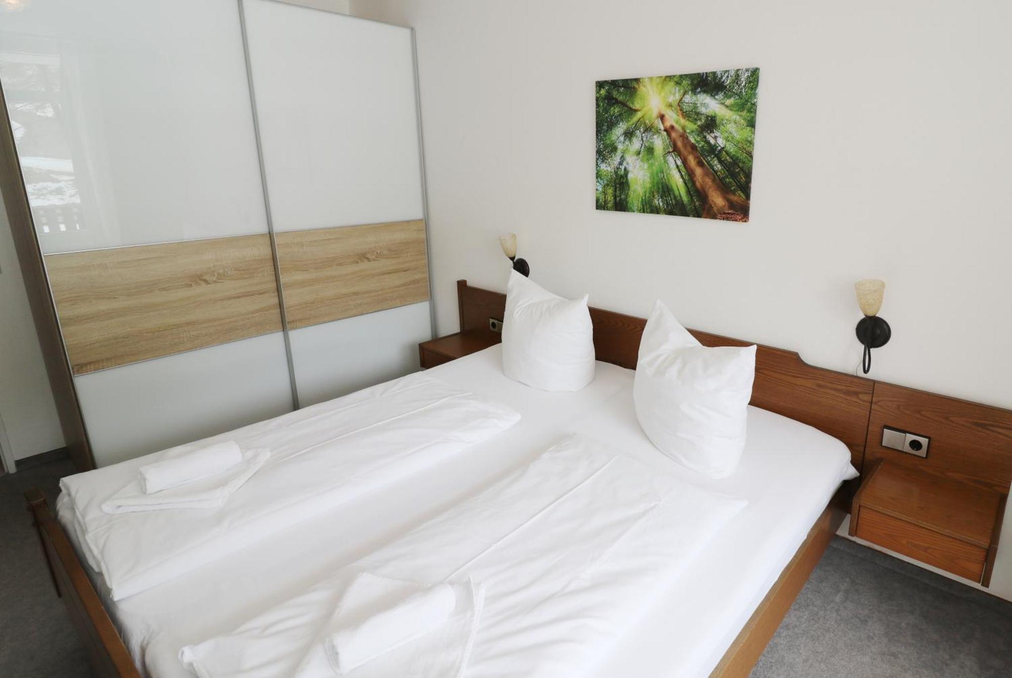 Kurhotel Schluchsee App 1511 - Schwarzwaldhirsch - Mit Innenpool Und Sauna, ชลูคซี ภายนอก รูปภาพ